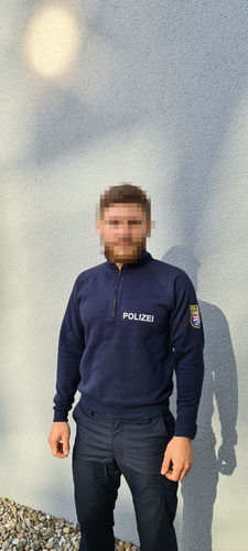 Premium Zip Neck Sweatshirt mit Druck und Wappen